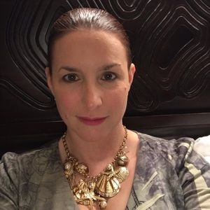 Meet your Posher, Vanessa